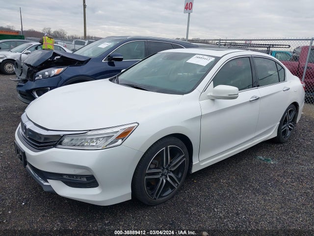 Honda Accord Touring 2016 1HGCR3F99GA010669 Image 2