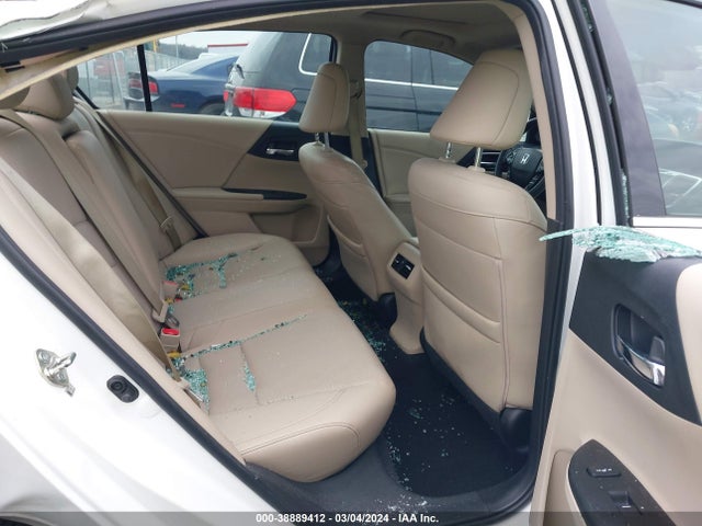 Honda Accord Touring 2016 1HGCR3F99GA010669 Image 8