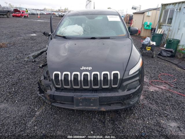 1C4PJLAB4GW303688 Jeep Cherokee Sport