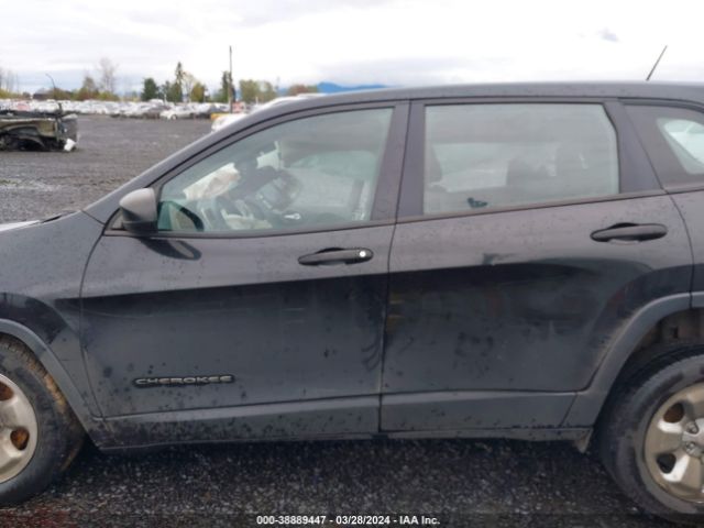 1C4PJLAB4GW303688 Jeep Cherokee Sport