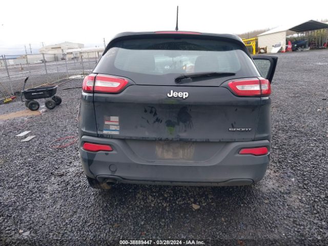 1C4PJLAB4GW303688 Jeep Cherokee Sport