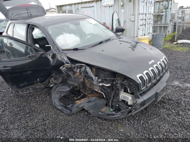 1C4PJLAB4GW303688 Jeep Cherokee Sport