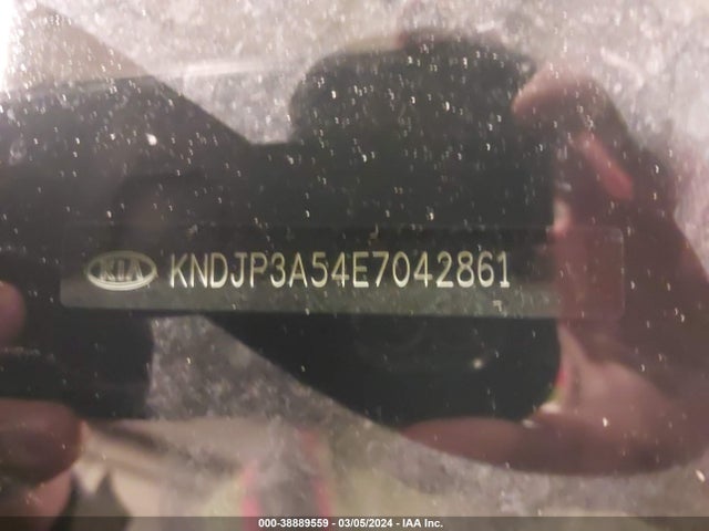 KIA SOUL + 2014 KNDJP3A54E7042861 Image 9