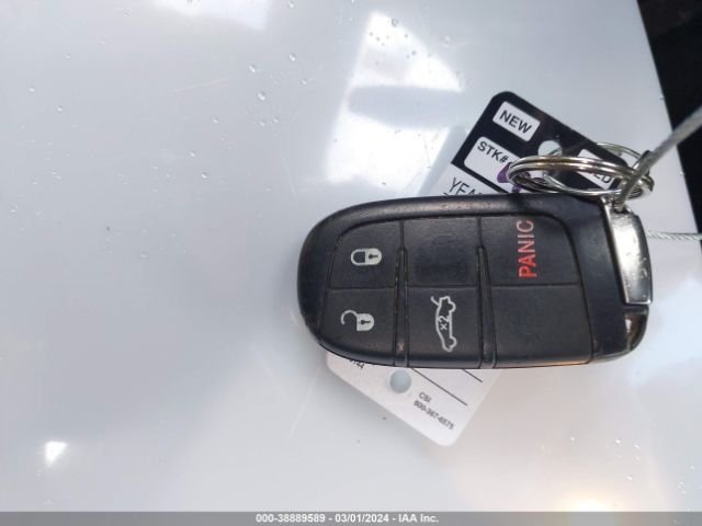 2C3CDZAG6GH317289 Dodge Challenger Sxt