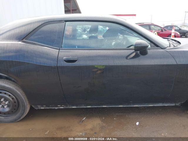 2C3CDZAG6GH317289 Dodge Challenger Sxt
