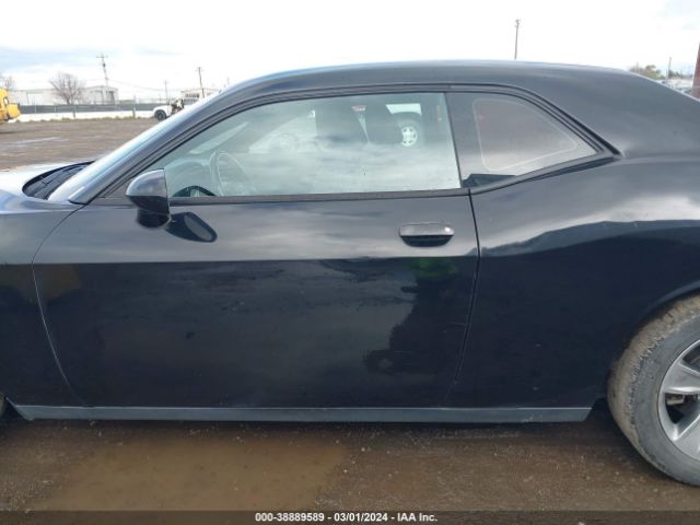 2C3CDZAG6GH317289 Dodge Challenger Sxt