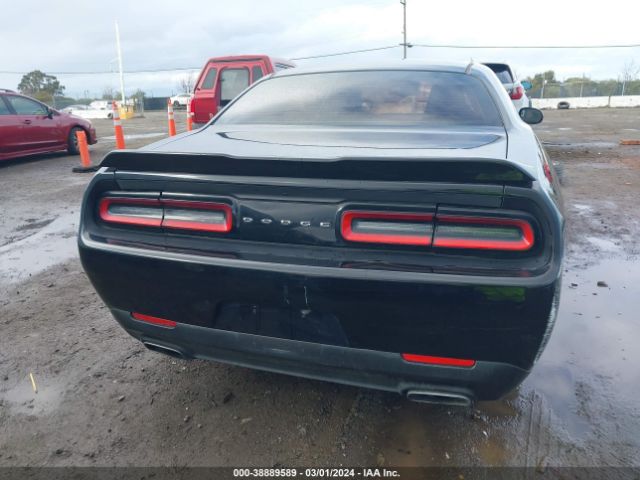 2C3CDZAG6GH317289 Dodge Challenger Sxt
