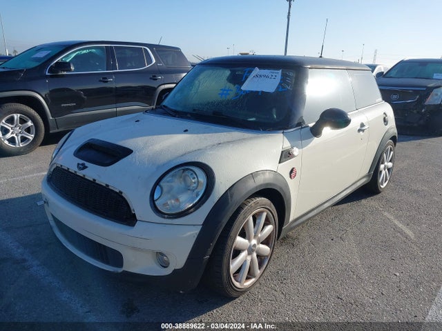 2010 MINI COOPER S WMWMF7C57ATZ72207 Photo 1