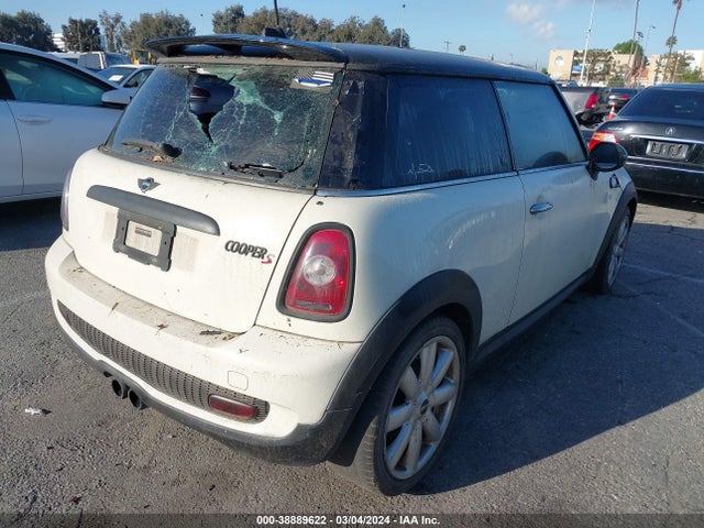 2010 MINI COOPER S WMWMF7C57ATZ72207 Photo 3