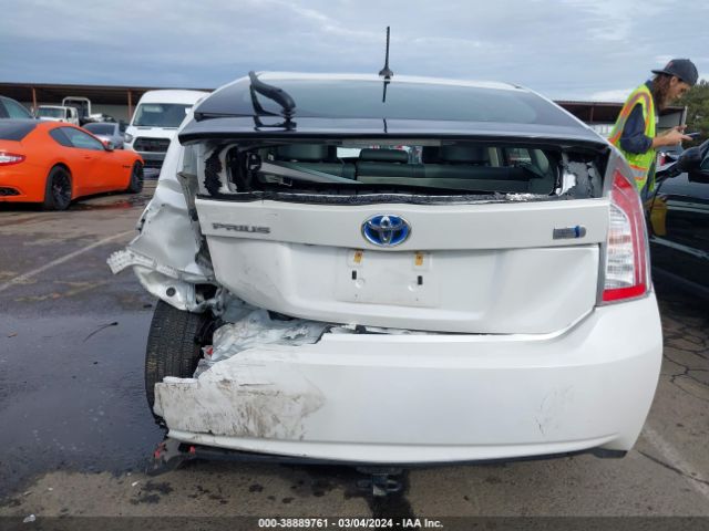 JTDKN3DU5E0391419 Toyota Prius Four