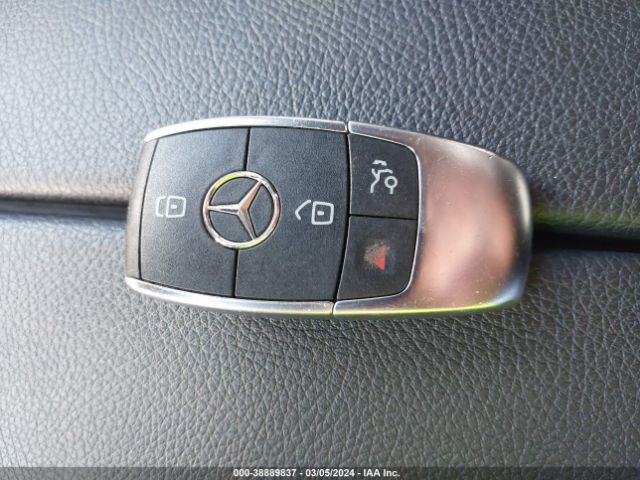 W1N4N4GB8MJ250886 Mercedes-Benz GLA 250
