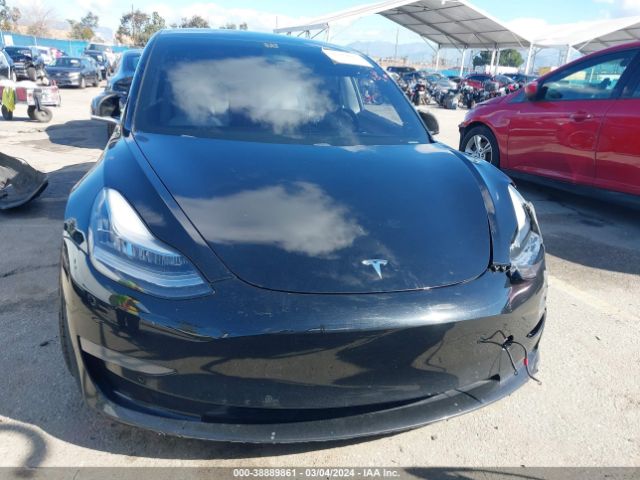 5YJ3E1EB3KF498018 Tesla Model 3 Long Range/performance