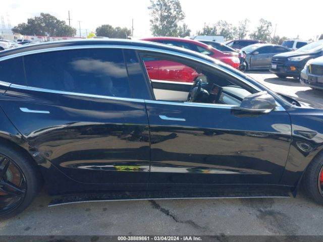 5YJ3E1EB3KF498018 Tesla Model 3 Long Range/performance
