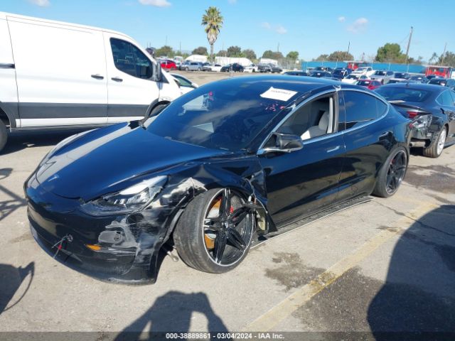 5YJ3E1EB3KF498018 Tesla Model 3 Long Range/performance