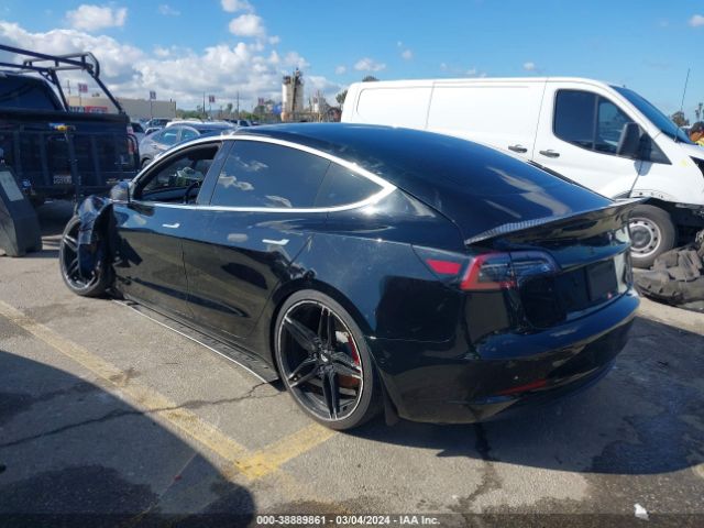 5YJ3E1EB3KF498018 Tesla Model 3 Long Range/performance