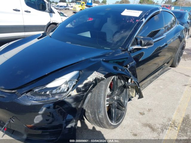 5YJ3E1EB3KF498018 Tesla Model 3 Long Range/performance