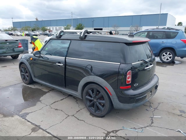 2012 MINI COOPER CLUBMAN WMWZF3C52CT267722 Photo 2