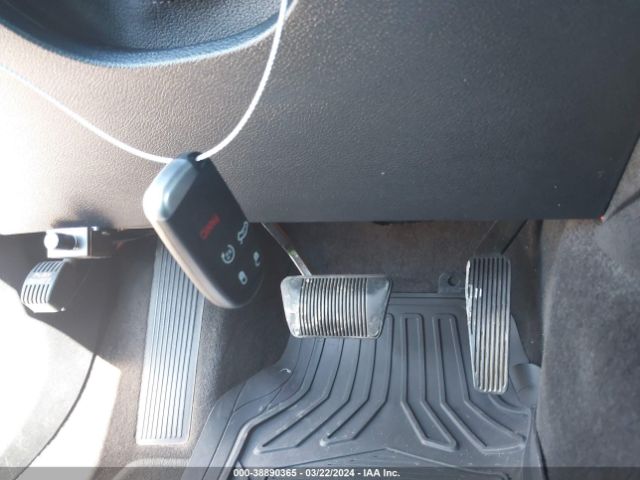 2C3CDXHGXJH176633 Dodge Charger Sxt Plus Rwd