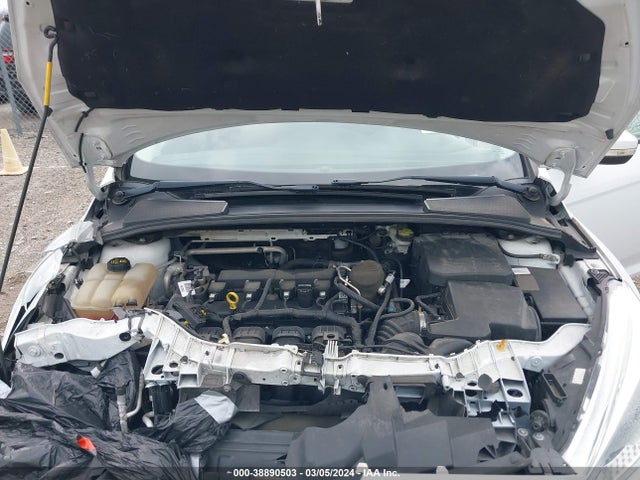 Ford FOCUS SE 2016 1FADP3F27GL249661 Image 10