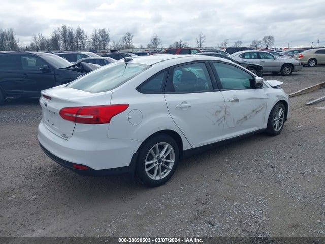 Ford FOCUS SE 2016 1FADP3F27GL249661 Image 4