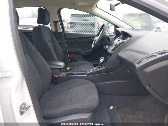 Ford FOCUS SE 2016 1FADP3F27GL249661 Image 5