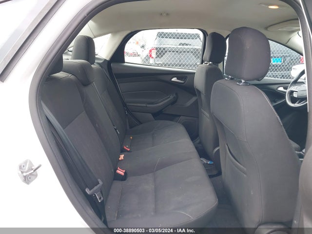 Ford FOCUS SE 2016 1FADP3F27GL249661 Image 8