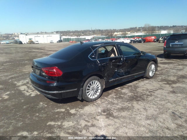 1VWBT7A39GC012848 Volkswagen Passat 1.8t Se