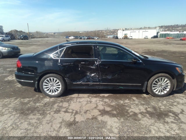 1VWBT7A39GC012848 Volkswagen Passat 1.8t Se