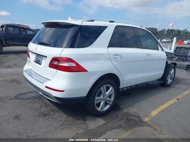 Mercedes-Benz ML 350 2015 4JGDA5JB1FA561348 Image 4