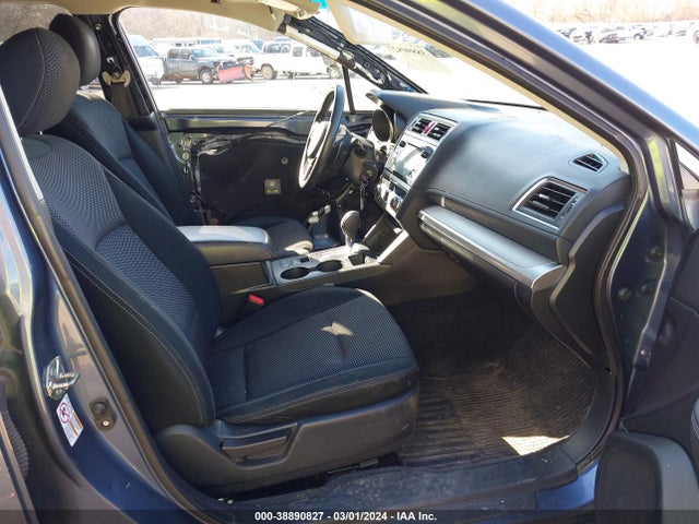 Subaru Outback 2.5i Premium 2015 4S4BSBCC4F3250025 Image 5