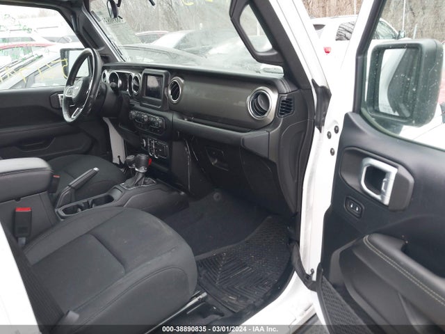 1C4HJXEN0KW514783 Jeep Wrangler Unlimited Sahara 4x4
