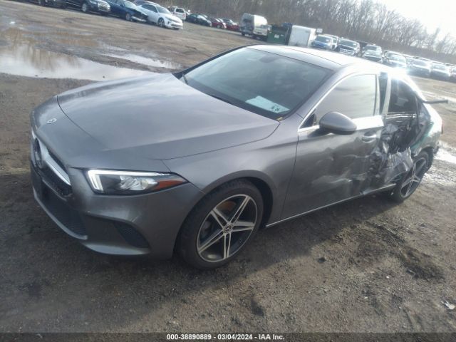 WDD3G4FBXKW021727 Mercedes-Benz A 220 4matic