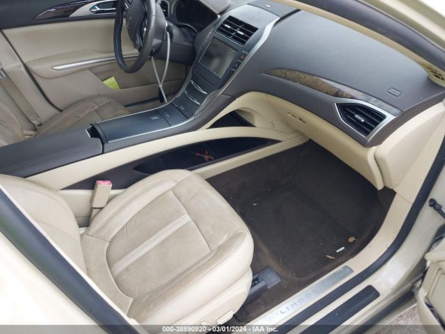 3LN6L2GKXER824479 Lincoln MKZ