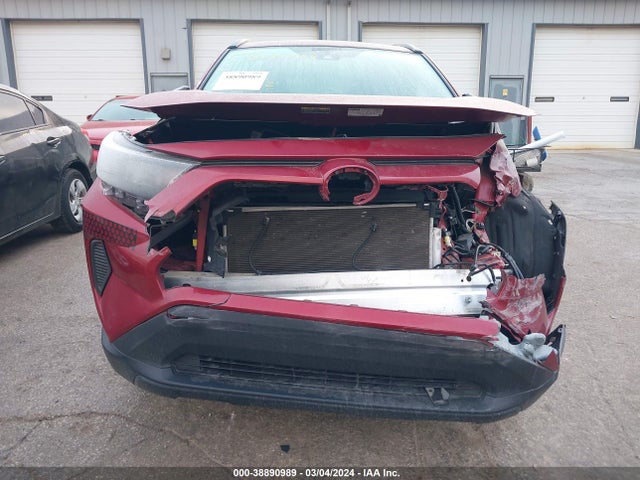 Toyota RAV4 LE 2019 2T3H1RFV6KW045336 Image 12