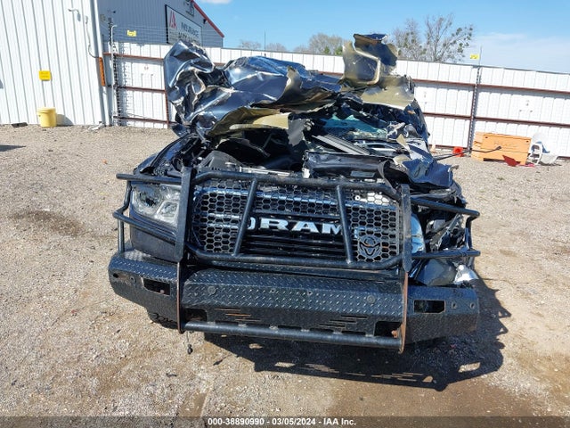 1C6SRFMT3LN222990 RAM 1500 Big Horn  4x4 6'4 Box