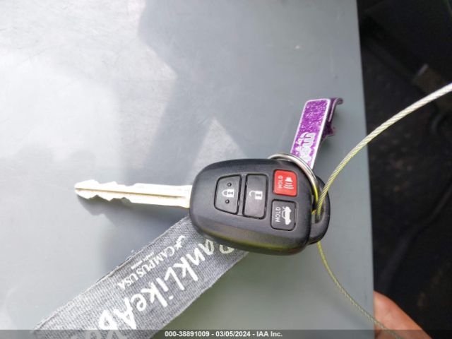 2T1BURHE0FC471999 Toyota Corolla S Plus