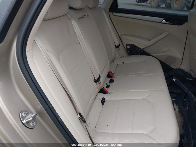 1VWAS7A38FC123033 Volkswagen Passat 1.8t Limited Edition