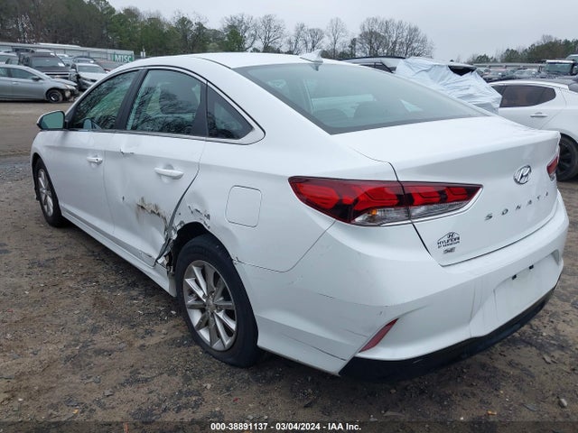 Hyundai SONATA SE 2019 5NPE24AF1KH777044 Image 3