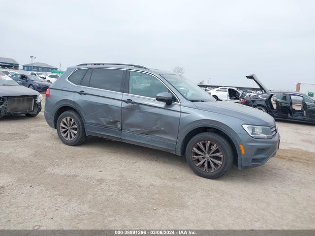3VV2B7AX9KM031594 Volkswagen Tiguan 2.0t Se/2.0t Sel/2.0t Sel R-line/2.0t Sel R-line Black