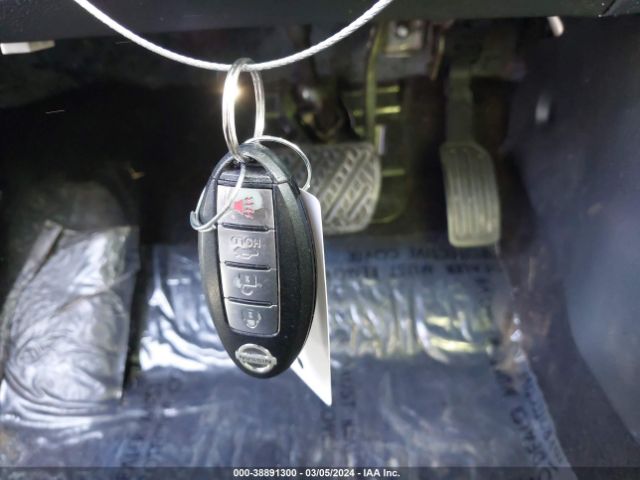 3N1AB7AP1KY432675 Nissan SENTRA SV