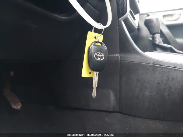 Toyota COROLLA LE 2017 5YFBURHEXHP727195 Image 11