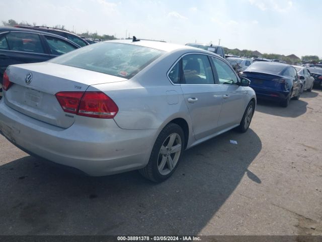 1VWAS7A32FC122265 Volkswagen Passat 1.8t Limited Edition
