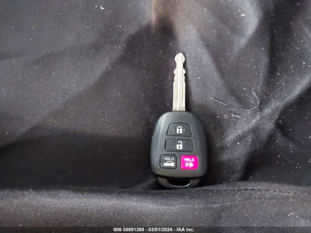 Toyota COROLLA LE 2017 2T1BURHE3HC932230 Image 11