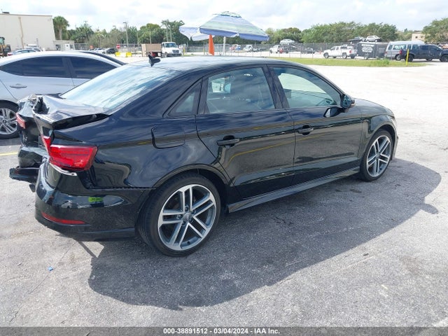Audi A3 2.0t Tech Premium 2018 WAUGUGFF8J1072130 Image 4