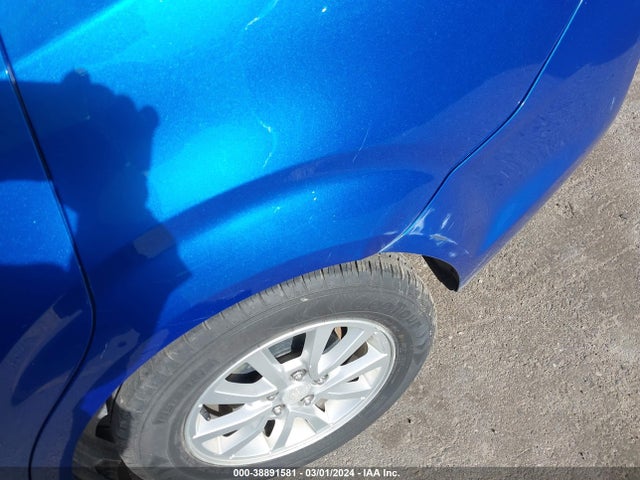 Chevrolet Sonic Lt Auto 2018 1G1JD5SB2J4100544 Image 12