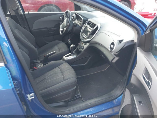 Chevrolet Sonic Lt Auto 2018 1G1JD5SB2J4100544 Image 5