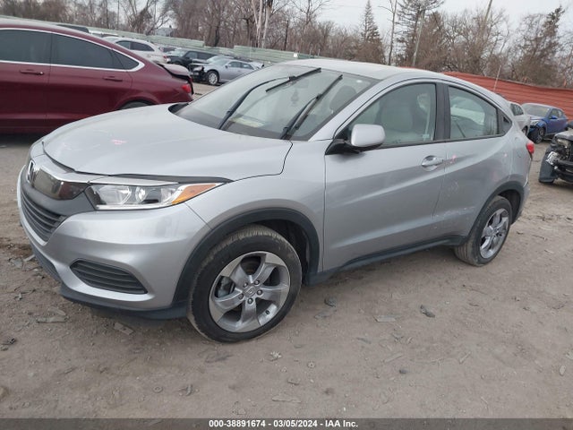 Honda HR-V LX 2019 3CZRU6H30KG734580 Image 2