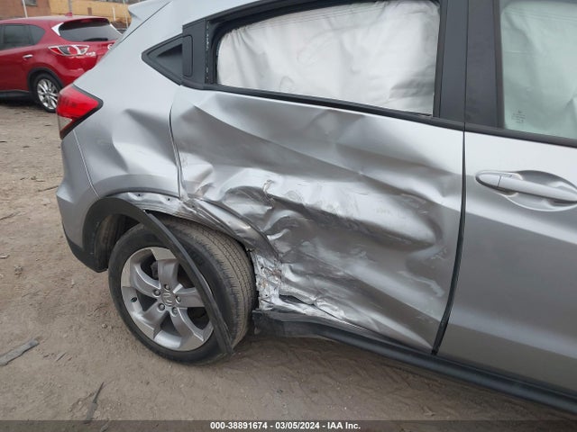 Honda HR-V LX 2019 3CZRU6H30KG734580 Image 6