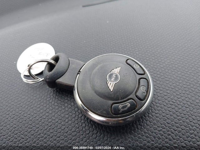 2012 MINI COOPER COUNTRYMAN WMWZB3C54CWM02242 Photo 10