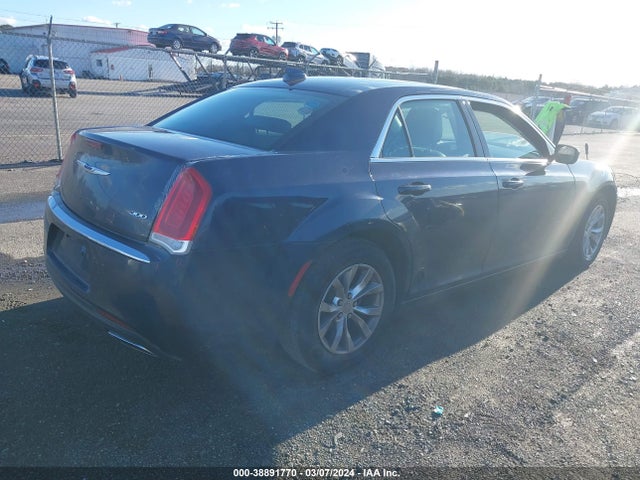 Chrysler 300 Limited 2015 2C3CCAAG7FH841862 Image 4